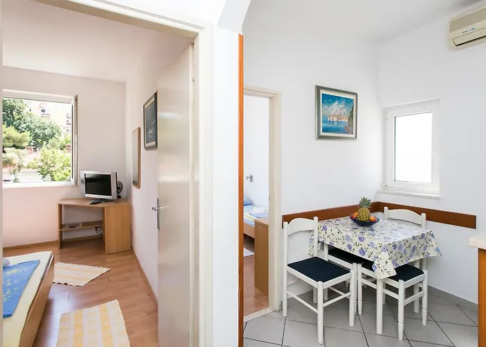 Hrvoje Place Apartments