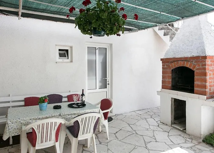 Hrvoje Place Apartments