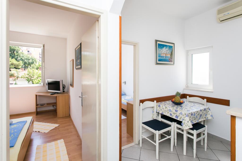 Hrvoje Place *