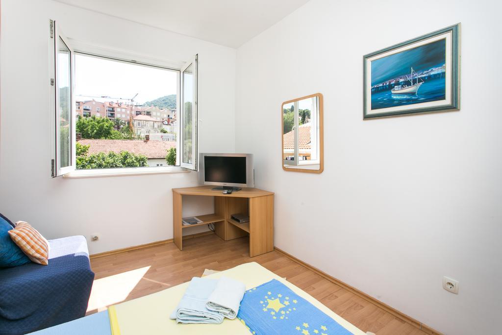Apartment Hrvoje Place